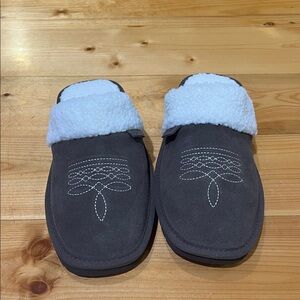 Cozy Gray Women's Slippers